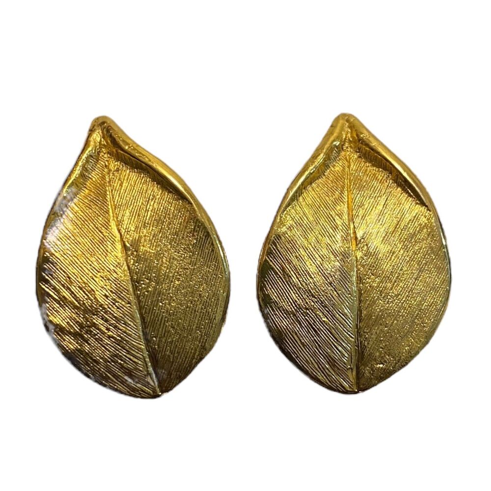 Vintage‎ MCM Signed Alice Caviness Leaf Clip On Earrings Goldtone